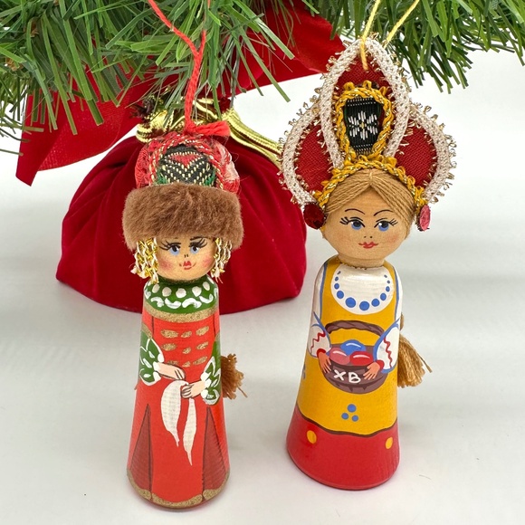 Lot Of 2 Vintage Hand Painted Russian Wooden Peg Doll Christmas Tree Ornaments - Picture 1 of 15